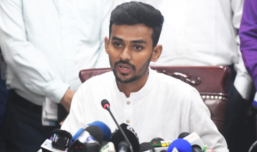 শ্রমিকদের ন্যায্য দাবি পূরণ করা হবে, আইন ভাঙলে ব্যবস্থা: উপদেষ্টা আসিফ মাহমুদ